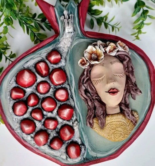 Granaat met pottery vrou